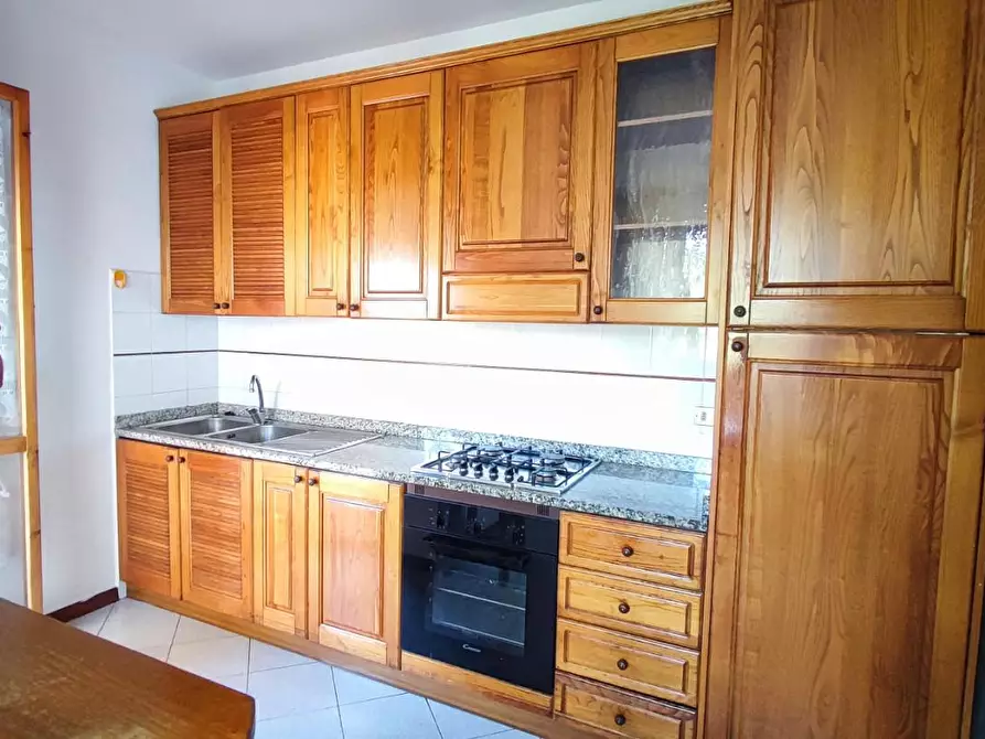 Immagine 8 di Appartamento in vendita  a Viareggio