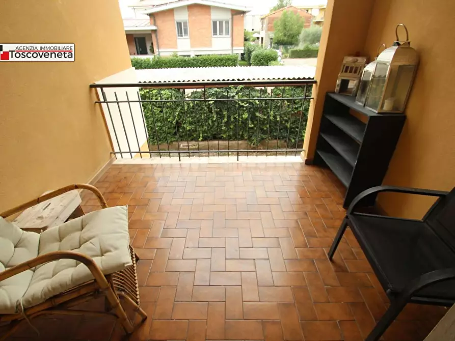 Immagine 12 di Appartamento in affitto  a Lucca