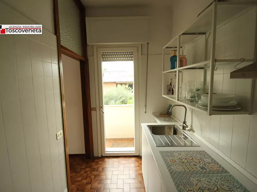 Immagine 7 di Appartamento in affitto  a Lucca