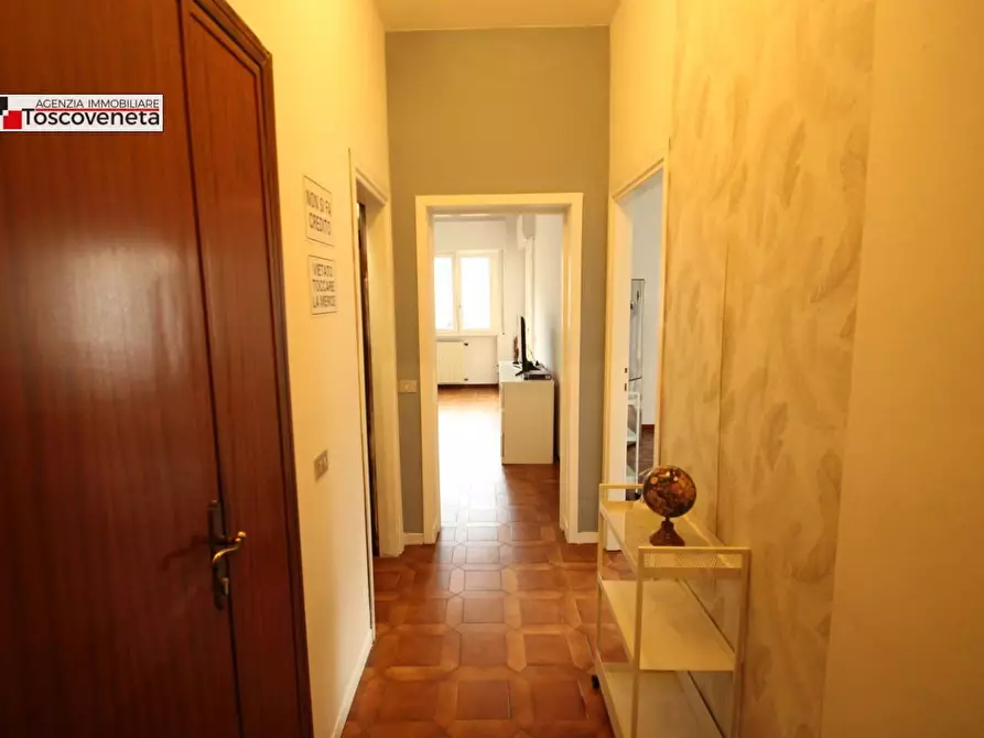 Immagine 21 di Appartamento in affitto  a Lucca