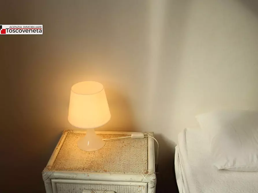 Immagine 17 di Appartamento in affitto  a Lucca