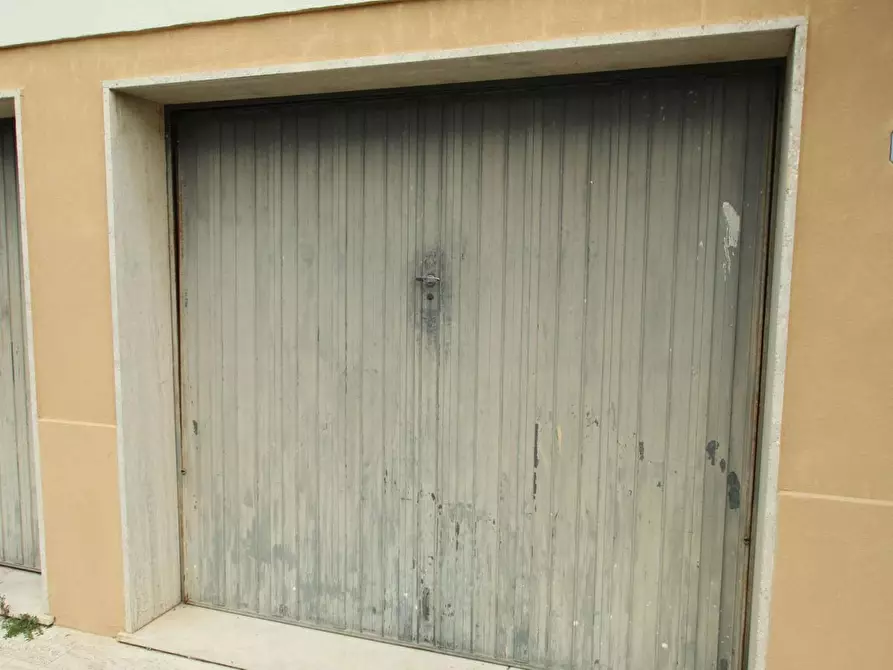 Immagine 23 di Appartamento in affitto  a Lucca