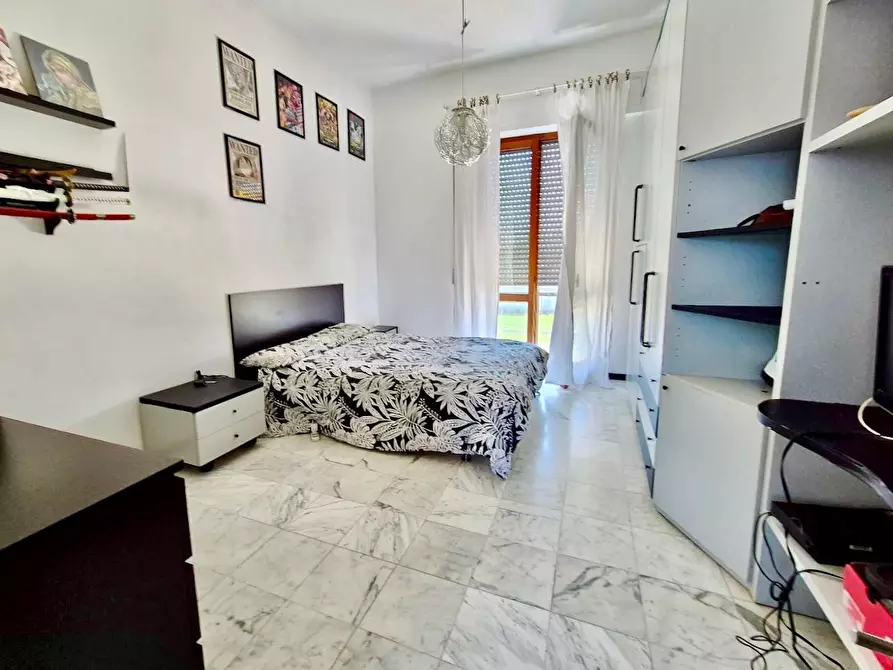 Immagine 26 di Villa in vendita  a Cascina