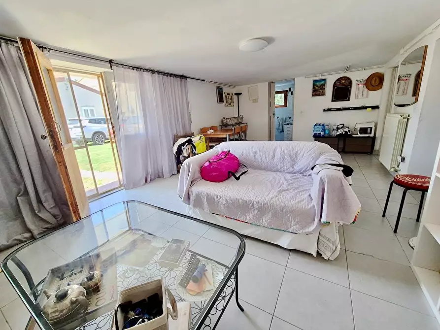 Immagine 41 di Villa in vendita  a Cascina