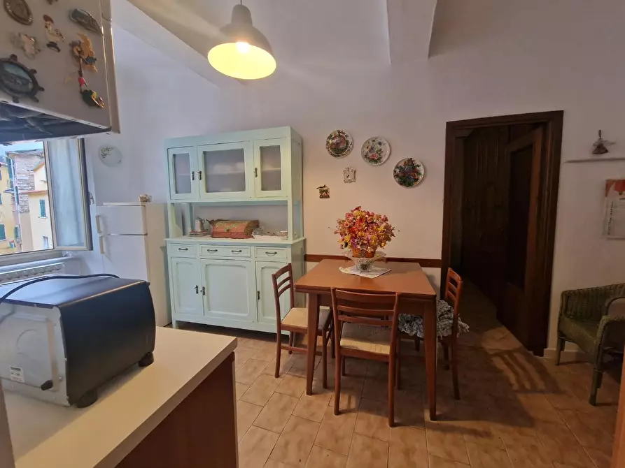 Immagine 3 di Appartamento in vendita  a Carrara