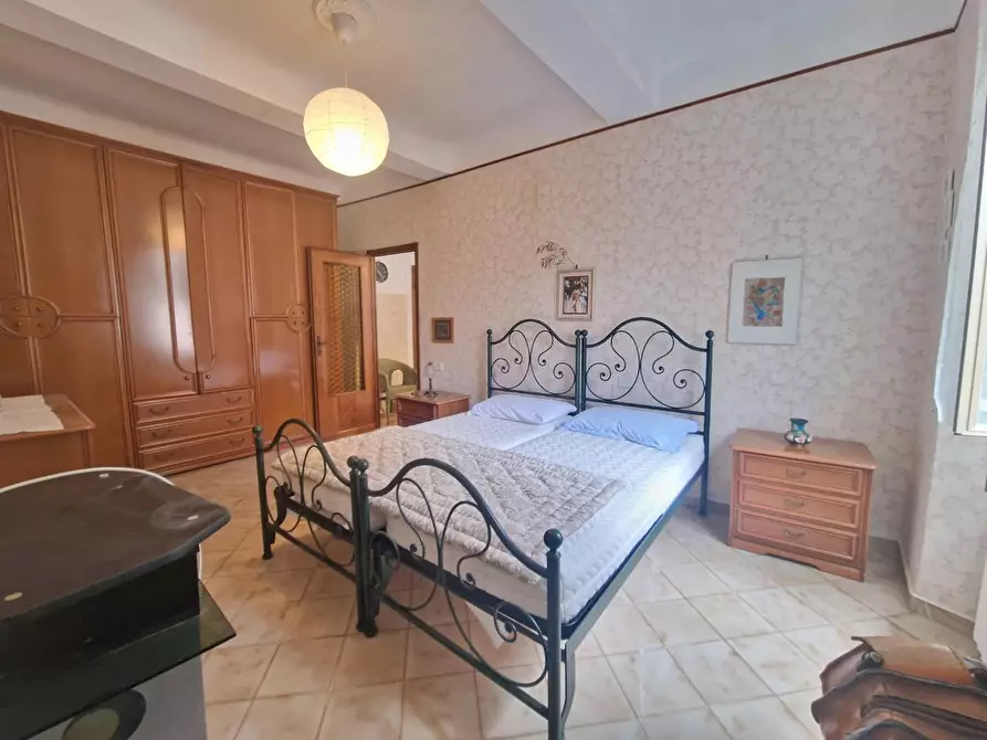 Immagine 9 di Appartamento in vendita  a Carrara