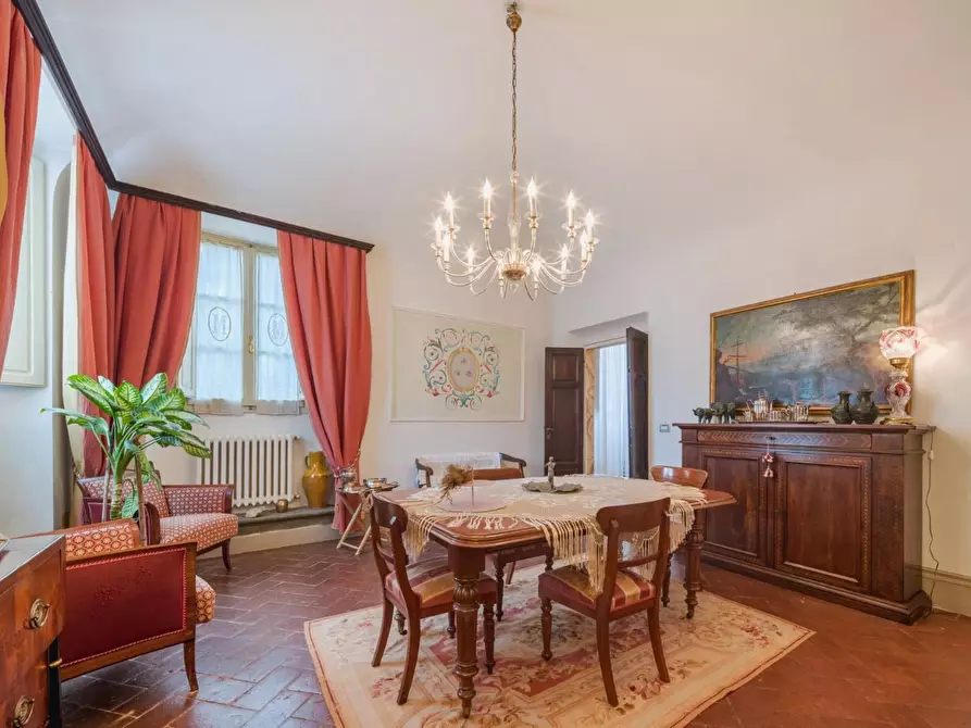 Immagine 9 di Villa in vendita  a Santa Maria A Monte