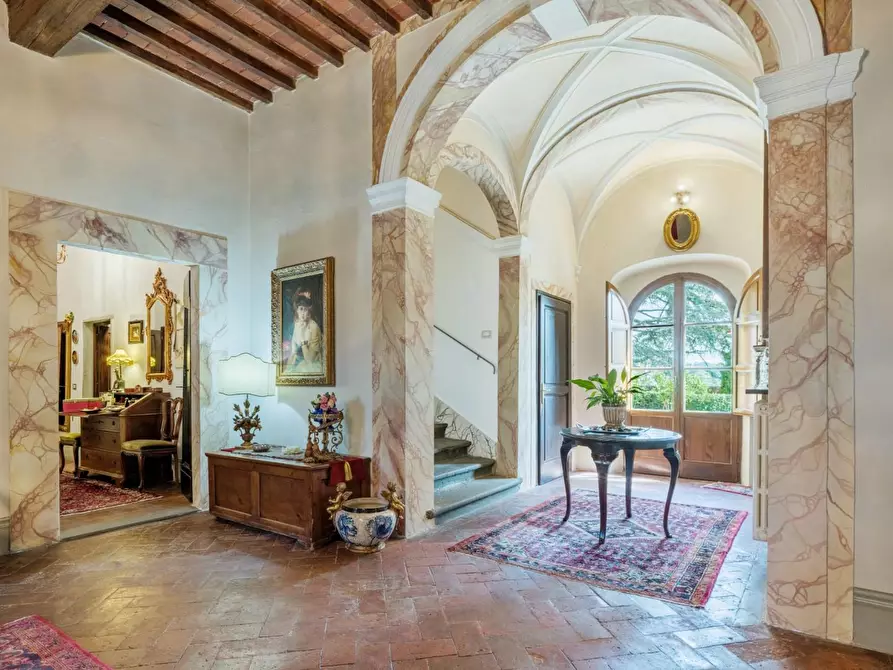 Immagine 2 di Villa in vendita  a Santa Maria A Monte