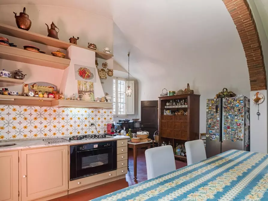 Immagine 14 di Villa in vendita  a Santa Maria A Monte