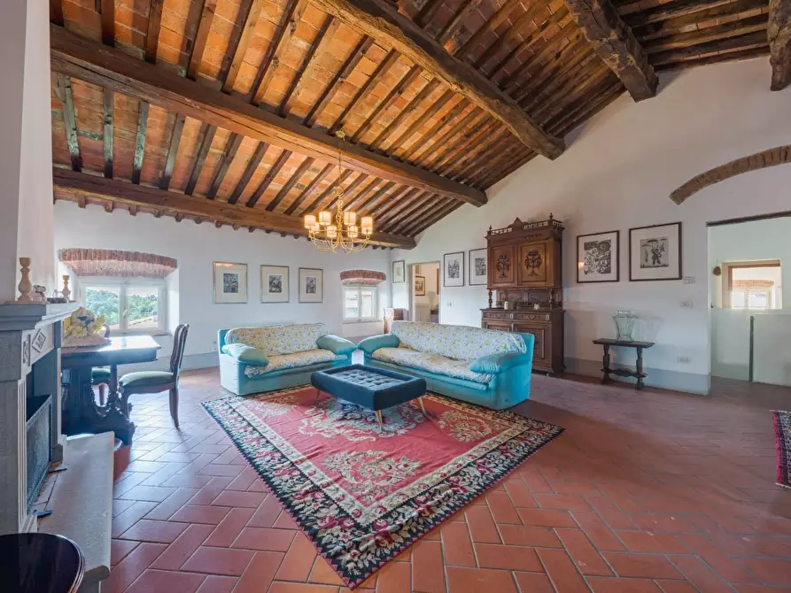 Immagine 39 di Villa in vendita  a Santa Maria A Monte