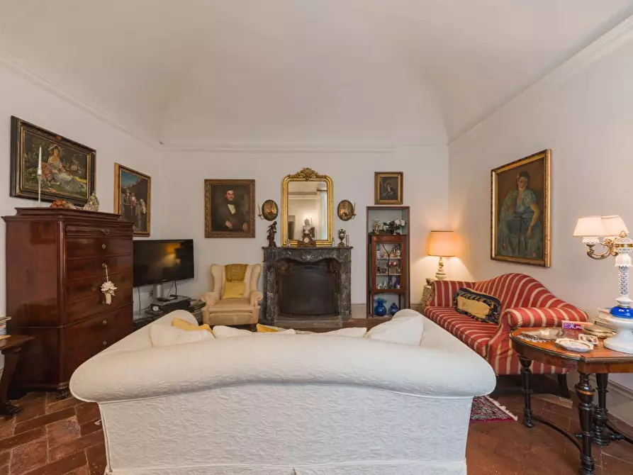 Immagine 7 di Villa in vendita  a Santa Maria A Monte