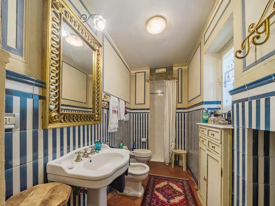 Immagine 20 di Villa in vendita  a Santa Maria A Monte