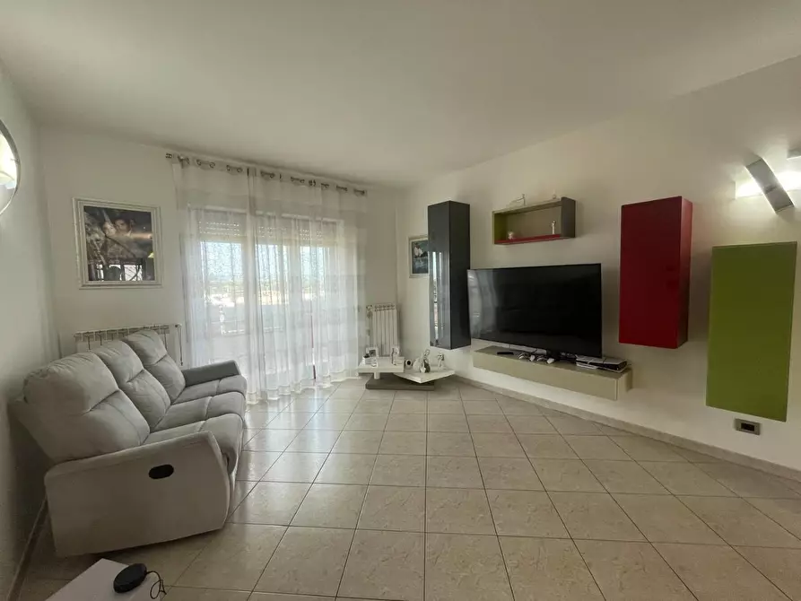 Immagine 11 di Appartamento in vendita  a San Giorgio Ionico