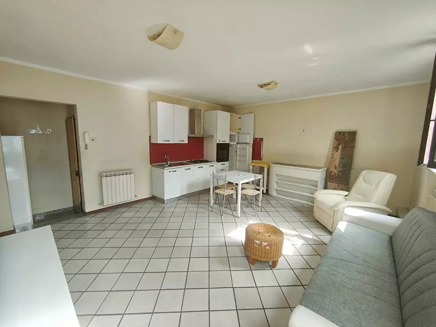 Immagine 3 di Appartamento in vendita  a Viareggio