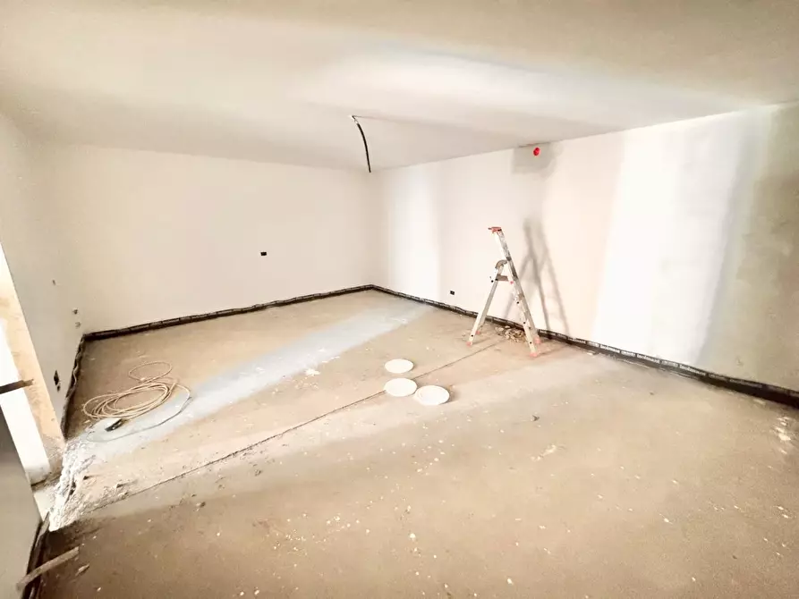 Immagine 9 di Villetta a schiera in vendita  a Santa Maria A Monte