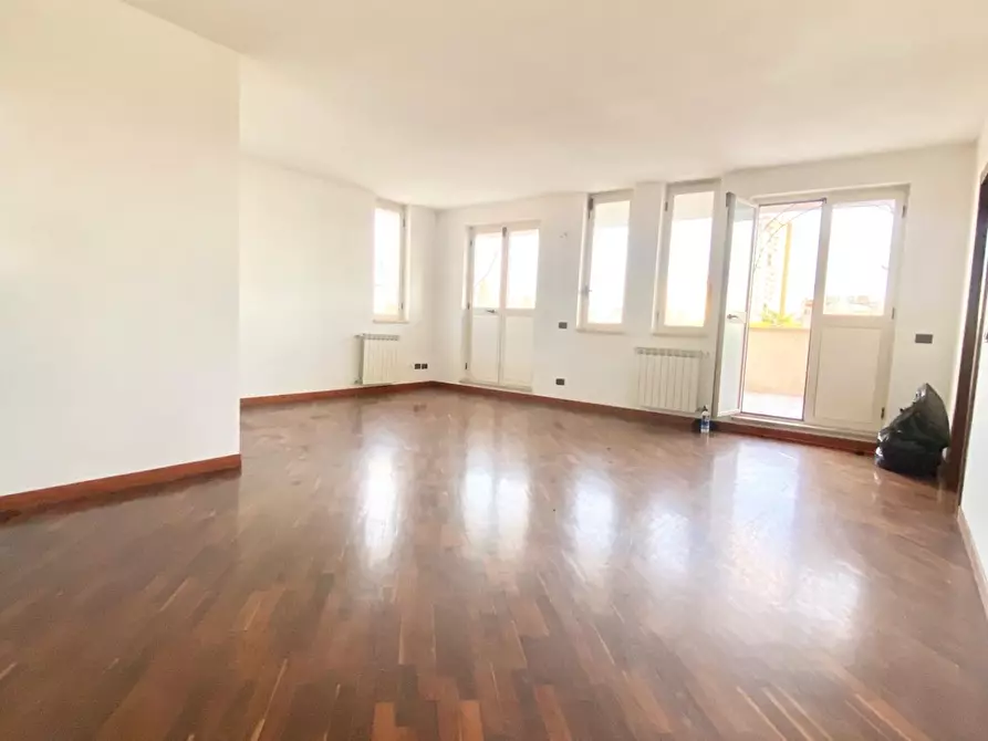 Immagine 18 di Mansarda in vendita  a Latina