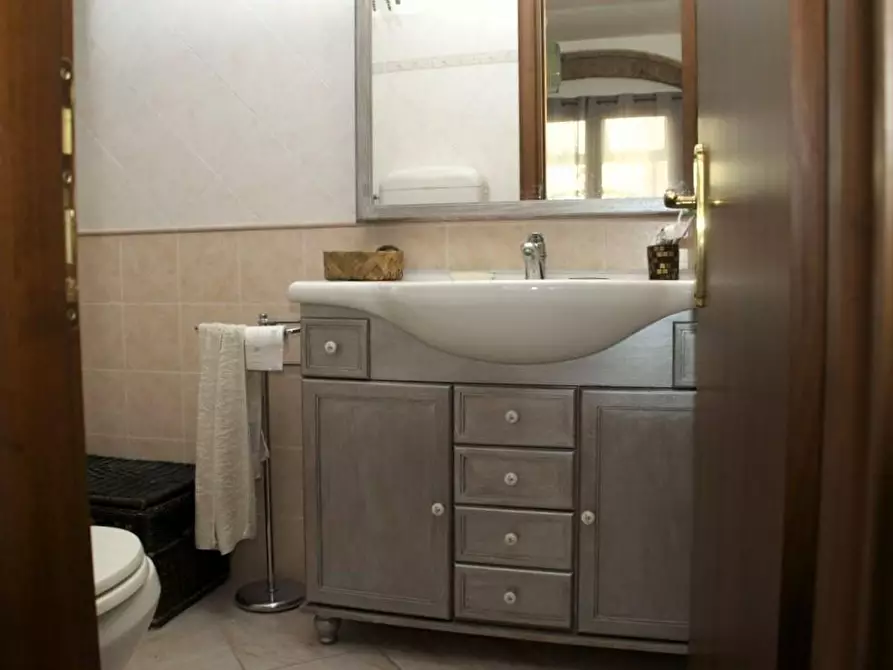 Immagine 8 di Appartamento in vendita  a Cascina