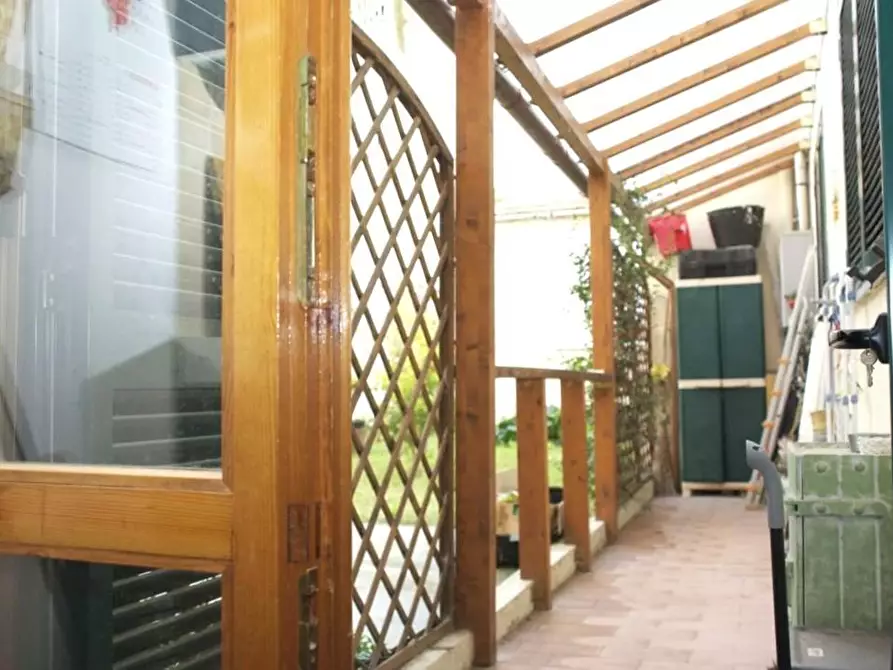 Immagine 10 di Appartamento in vendita  a Cascina