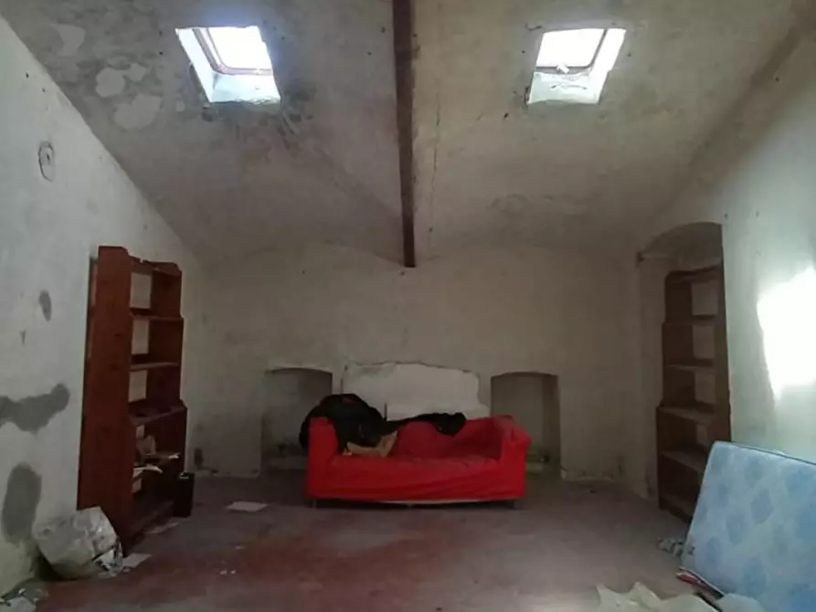 Immagine 2 di Appartamento in vendita  a Carrara