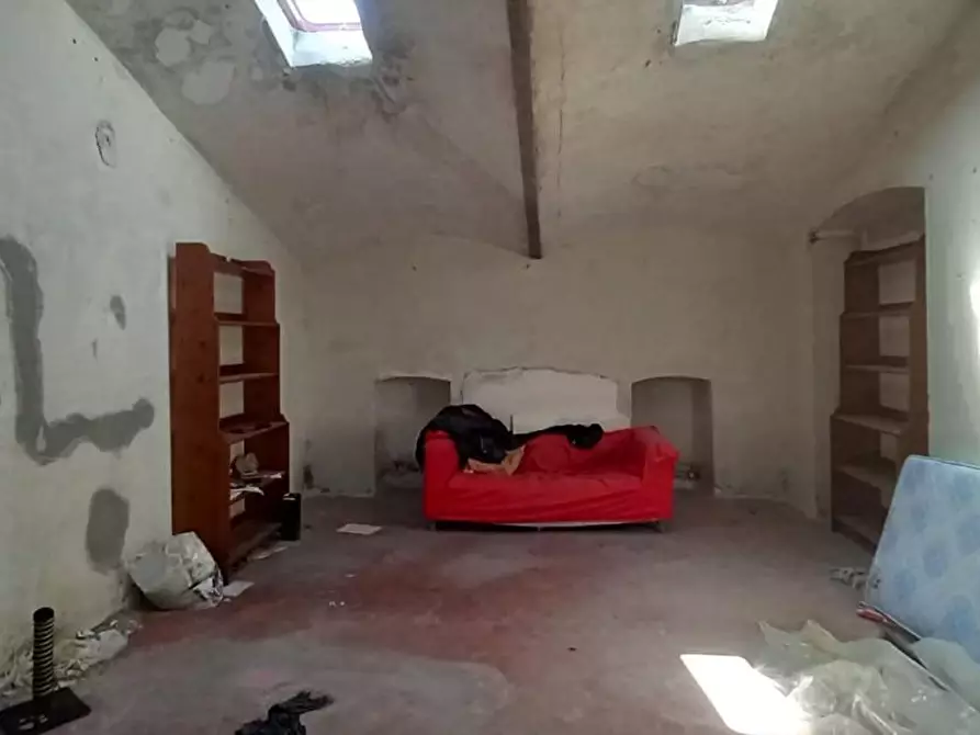 Immagine 4 di Appartamento in vendita  a Carrara