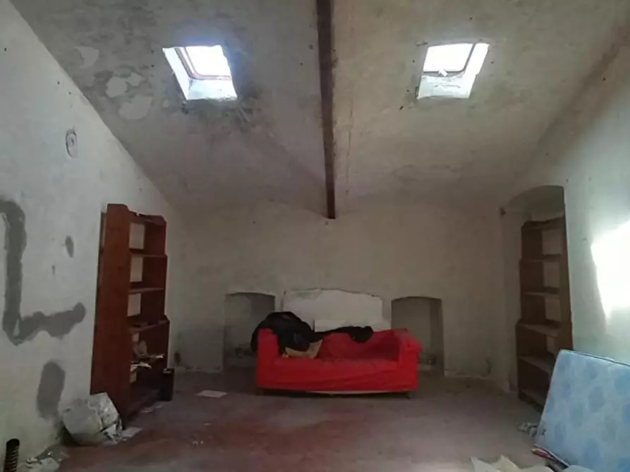 Immagine 3 di Appartamento in vendita  a Carrara