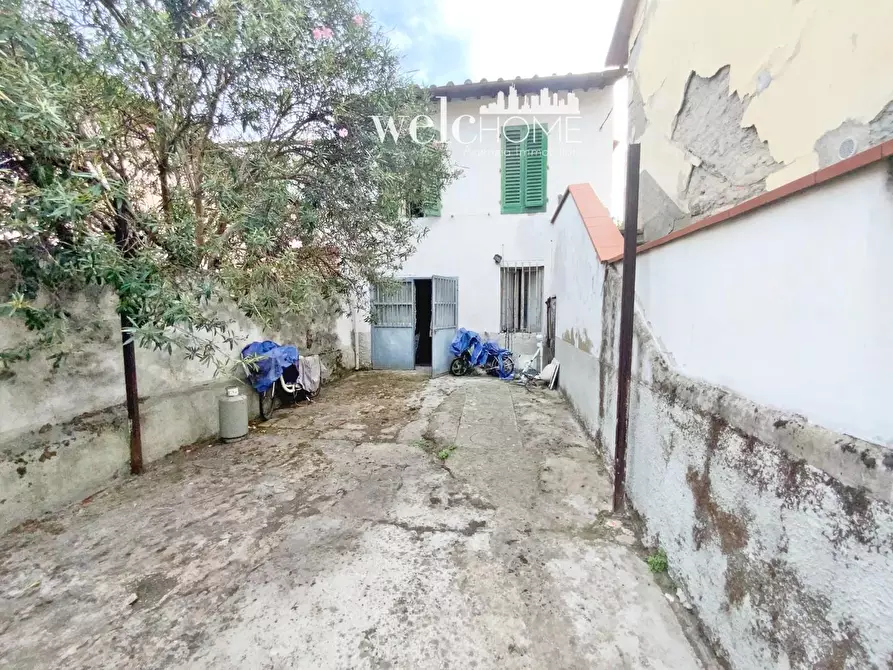 Immagine 12 di Terratetto in vendita  a Campi Bisenzio