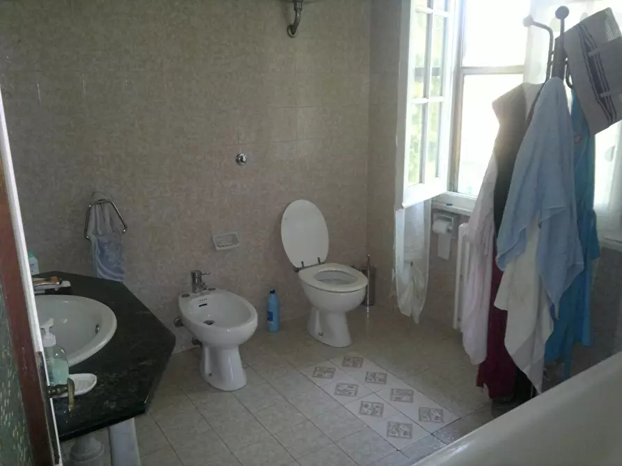 Immagine 20 di Casa bifamiliare in vendita  a Montignoso