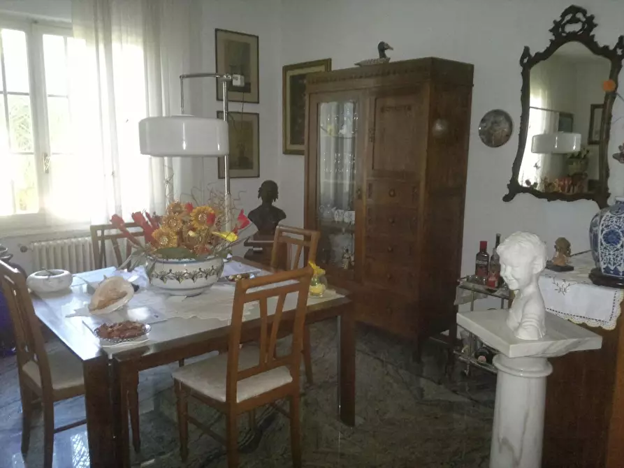 Immagine 14 di Casa bifamiliare in vendita  a Montignoso