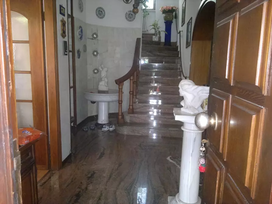 Immagine 11 di Casa bifamiliare in vendita  a Montignoso