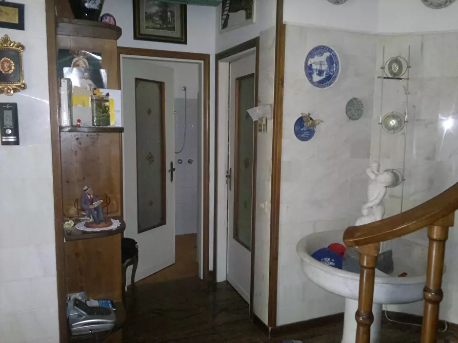 Immagine 15 di Casa bifamiliare in vendita  a Montignoso