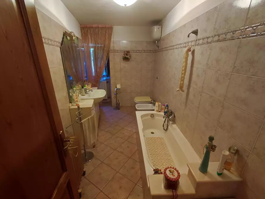 Immagine 13 di Appartamento in vendita  a Volterra