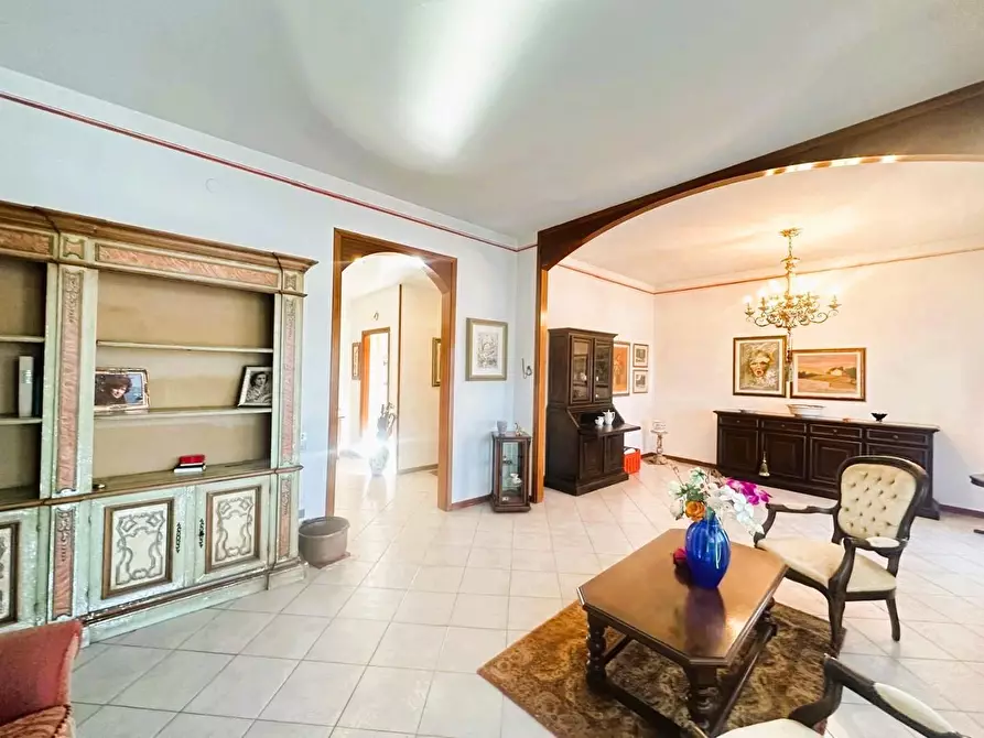 Immagine 2 di Mansarda in vendita  a Empoli