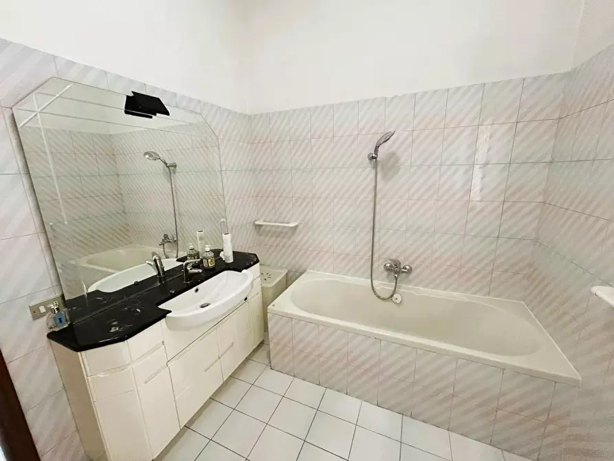 Immagine 5 di Mansarda in vendita  a Empoli