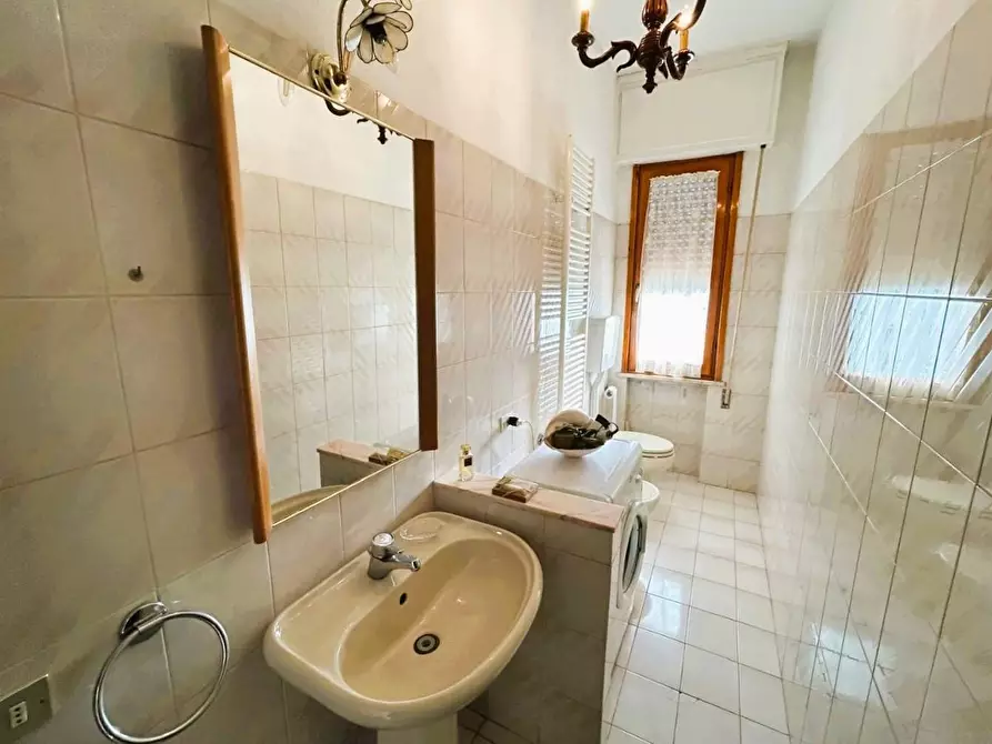 Immagine 37 di Mansarda in vendita  a Empoli