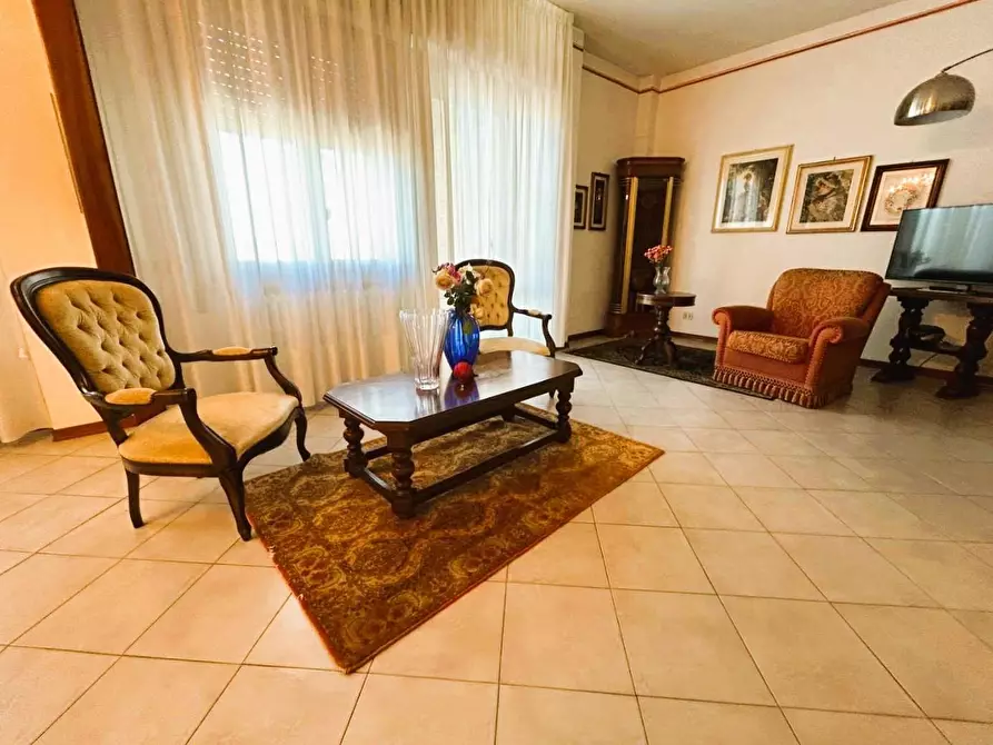 Immagine 9 di Mansarda in vendita  a Empoli