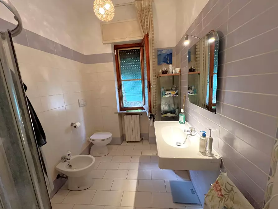 Immagine 22 di Villa in vendita  a Cascina