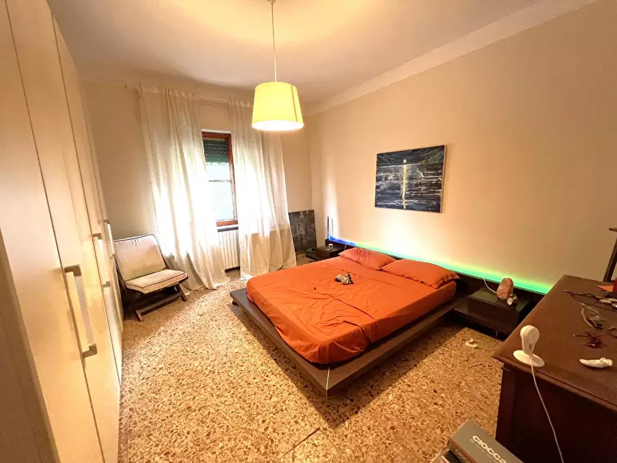 Immagine 19 di Villa in vendita  a Cascina