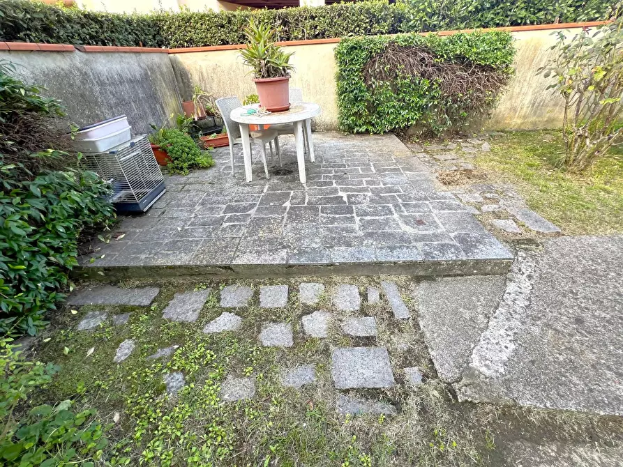 Immagine 29 di Villa in vendita  a Cascina