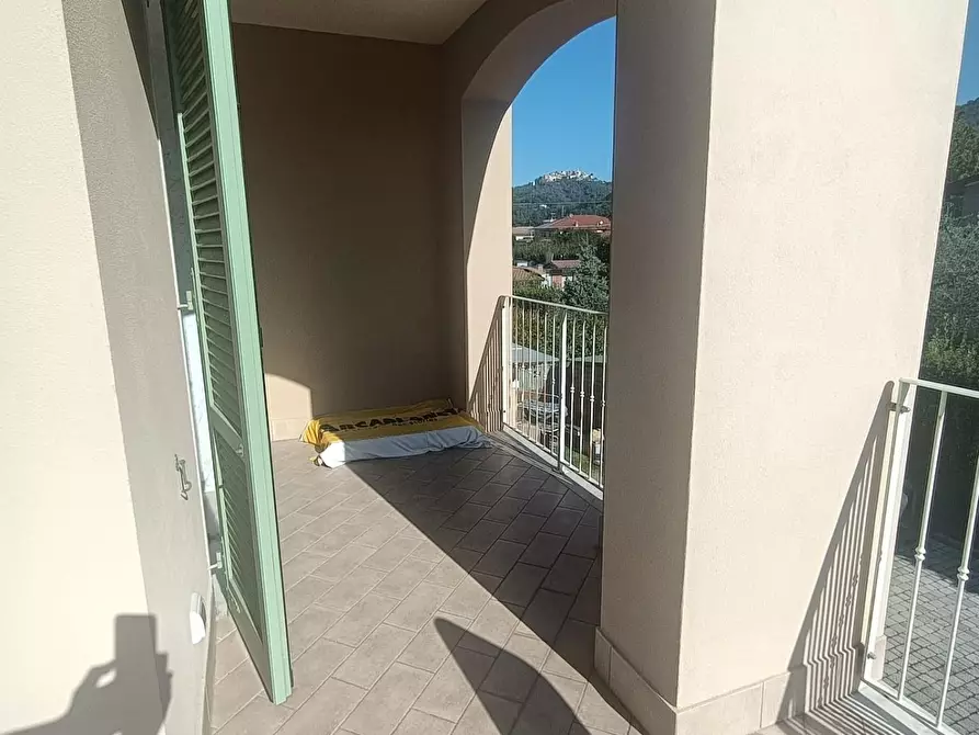 Immagine 29 di Casa quadrifamiliare in vendita  a Carrara