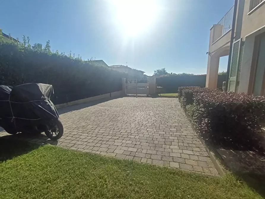 Immagine 4 di Casa quadrifamiliare in vendita  a Carrara