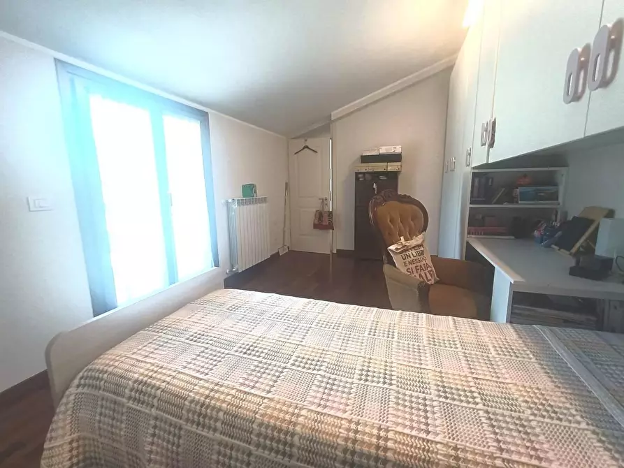 Immagine 24 di Casa quadrifamiliare in vendita  a Carrara