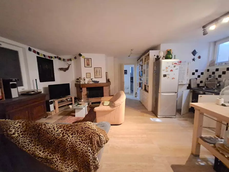 Immagine 50 di Villa in vendita  a Castelnuovo Magra