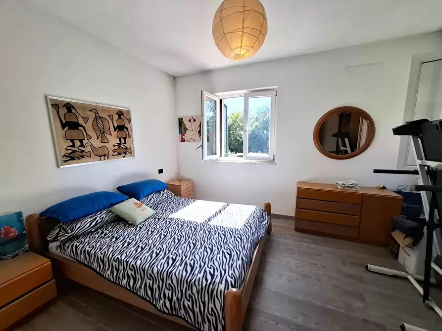 Immagine 42 di Villa in vendita  a Castelnuovo Magra