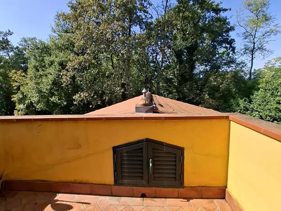 Immagine 41 di Villa in vendita  a Castelnuovo Magra
