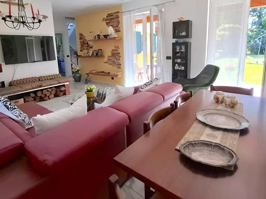 Immagine 30 di Villa in vendita  a Castelnuovo Magra