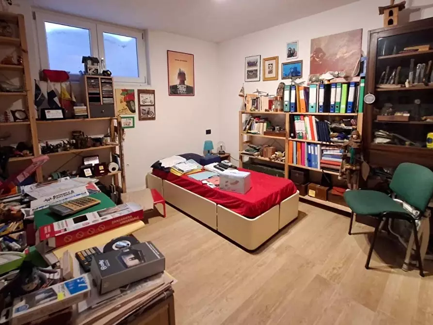 Immagine 48 di Villa in vendita  a Castelnuovo Magra