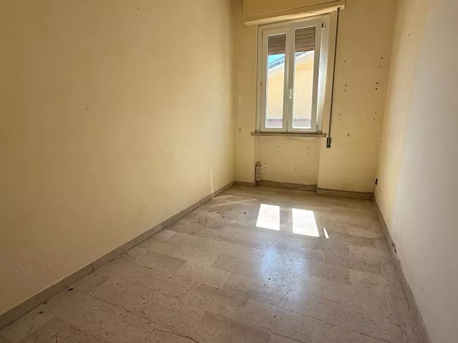 Immagine 37 di Appartamento in vendita  a Viareggio