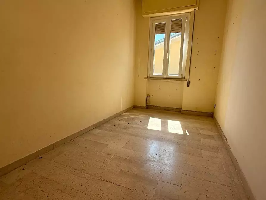 Immagine 18 di Appartamento in vendita  a Viareggio