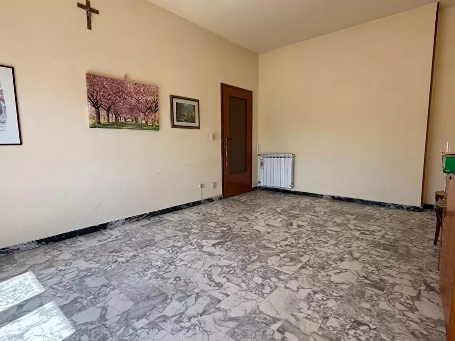 Immagine 14 di Appartamento in vendita  a Viareggio