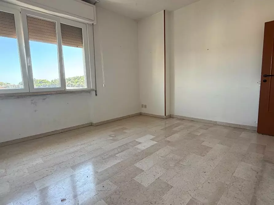 Immagine 5 di Appartamento in vendita  a Viareggio